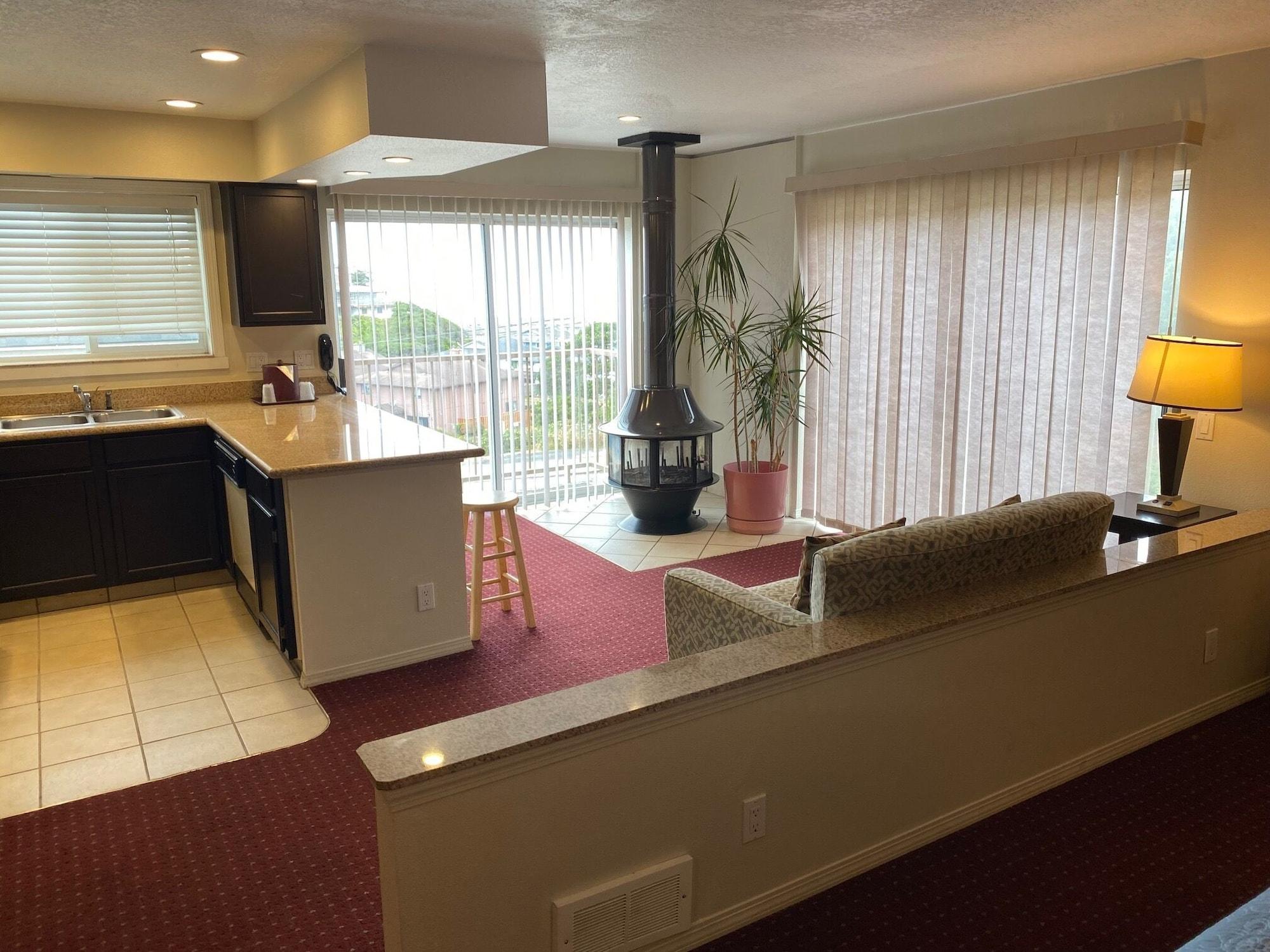 Days Inn By Wyndham Newport Or Dış mekan fotoğraf